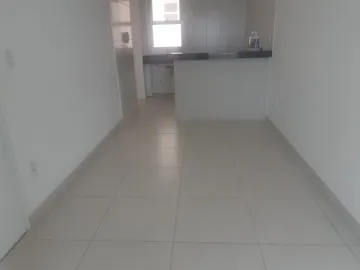 Apartamento à venda no Condomínio Jacy  Lemos.