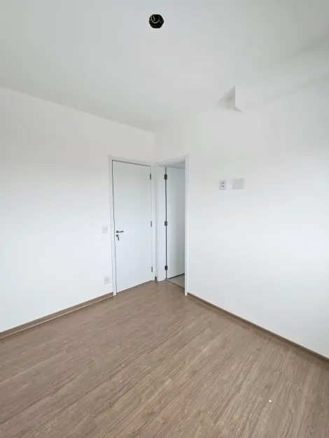 Alugar Apartamento / Padrão em Uberlândia. apenas R$ 510.000,00