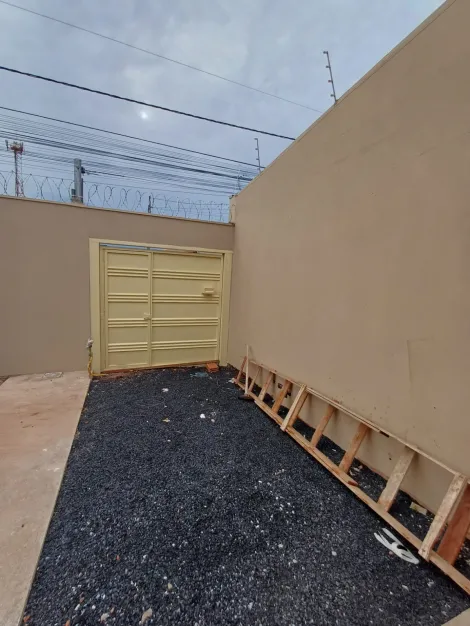 Casa a venda no bairro Jardim Brasília.