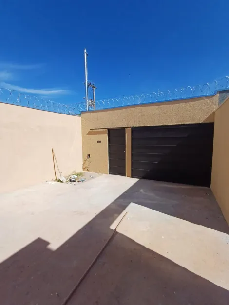 Linda casa a venda no bairro Jardim Brasília.