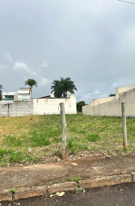 Terreno para venda no Bairro Jardim da Colina