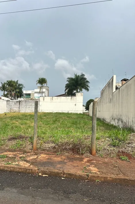 Terreno para venda no Bairro Jardim da Colina