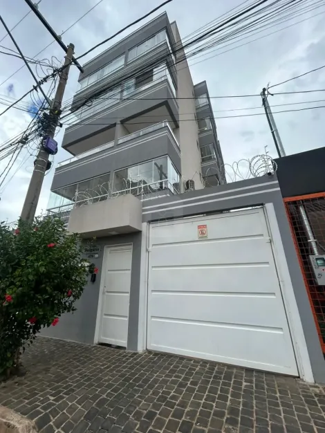 Alugar Apartamento / Cobertura em Uberlândia. apenas R$ 1.300.000,00