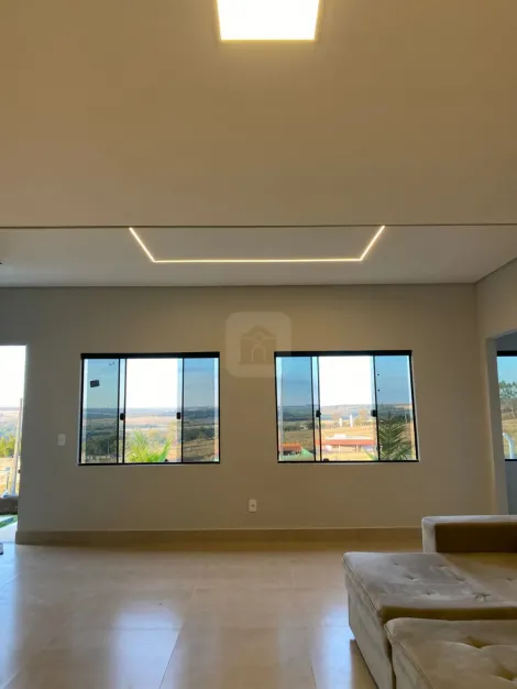 imagem 4 - Venda de chácara na represa de Miranda no condomínio Esmeralda. imagem 4 - Venda de chácara na represa de Miranda no condomínio Esmeralda.