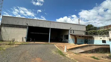 Barracão para locação no bairro Marta Helena