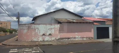 Casa para venda no bairro Jardim Holanda.