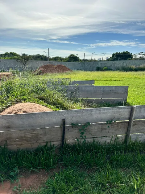 imagem 1 - Terreno para Venda  em condomínio fechado no Bairro Jardim Karaiba imagem 1 - Terreno para Venda  em condomínio fechado no Bairro Jardim Karaiba