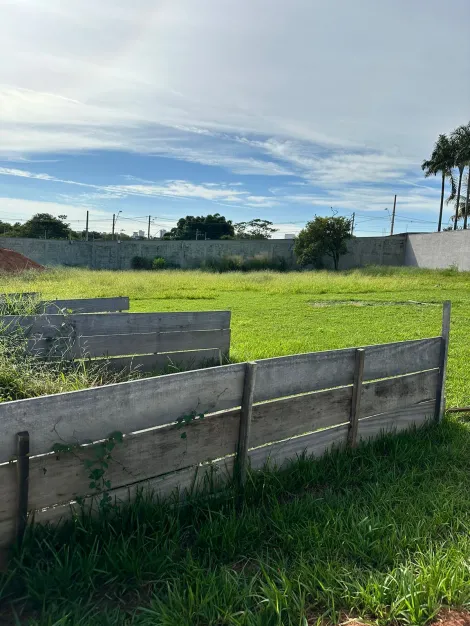 imagem 1 - Terreno Para Venda em condomínio fechado no Bairro Jardim Karaiba imagem 1 - Terreno Para Venda em condomínio fechado no Bairro Jardim Karaiba