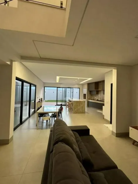 imagem 4 - Casa a Venda no Bairro Alto Umuarama imagem 4 - Casa a Venda no Bairro Alto Umuarama
