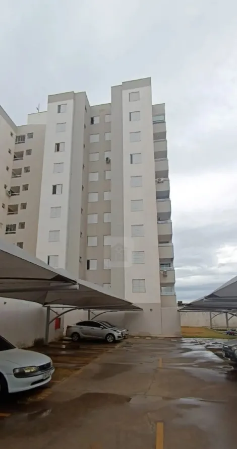 Alugar Apartamento / Padrão em Uberlandia. apenas R$ 220.000,00