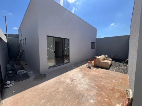 Alugar Casa / Padrão em Uberlândia. apenas R$ 290.000,00