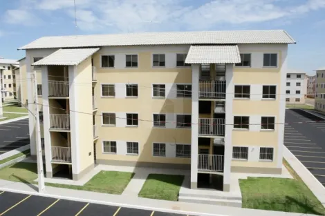 Alugar Apartamento / Padrão em Uberlândia. apenas R$ 160.000,00