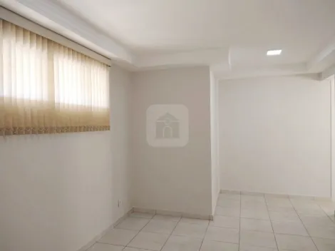 Alugar Apartamento / Padrão em Uberlândia. apenas R$ 200.000,00