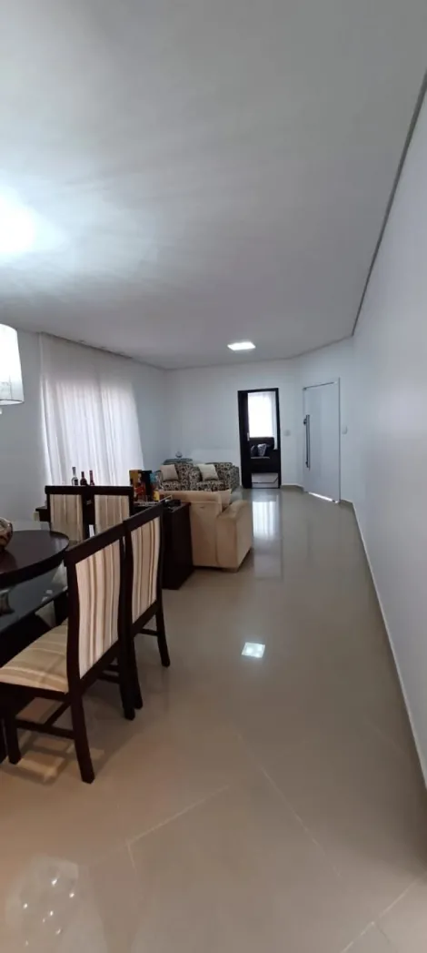 imagem 3 - Casa para venda no bairro Marta Helena imagem 3 - Casa para venda no bairro Marta Helena