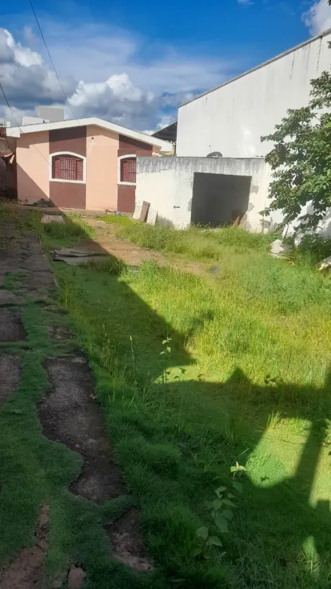 Casa para venda no bairro Nossa Senhora das Graças.