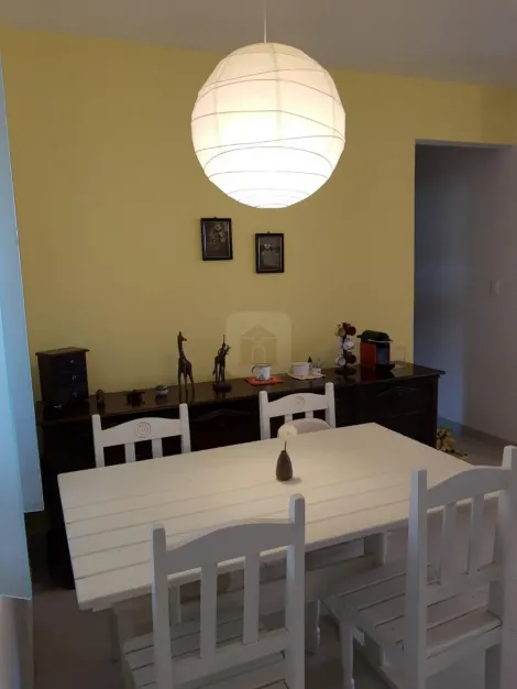 Alugar Apartamento / Padrão em Uberlandia. apenas R$ 750.000,00