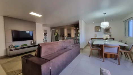 Alugar Apartamento / Padrão em Uberlândia. apenas R$ 850.000,00