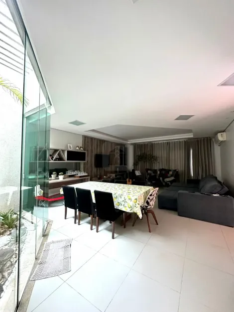 imagem 1 - Casa para venda no bairro Santa Mônica. imagem 1 - Casa para venda no bairro Santa Mônica.