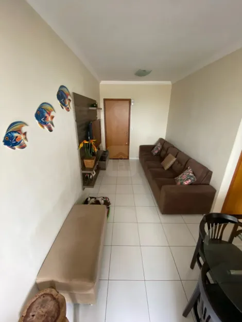 Alugar Apartamento / Padrão em Uberlândia. apenas R$ 210.000,00