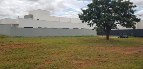 Terreno para venda no bairro Laranjeiras.