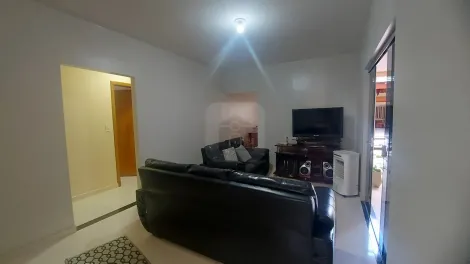 imagem 2 - Casa com Comercio para venda no Bairro Tibery imagem 2 - Casa com Comercio para venda no Bairro Tibery