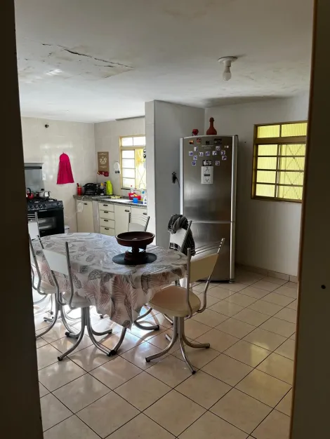 imagem 4 - Casa Para Venda no Bairro Martins imagem 4 - Casa Para Venda no Bairro Martins