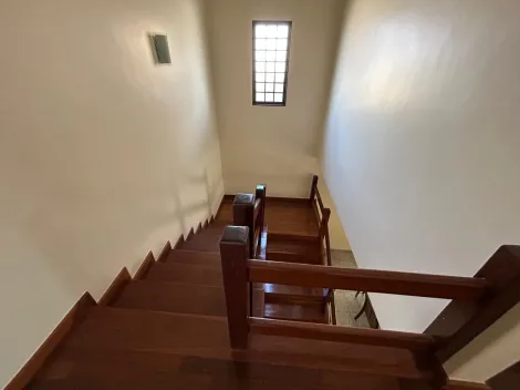 imagem 5 - Casa tipo sobrado a venda no bairro Santa Mônica imagem 5 - Casa tipo sobrado a venda no bairro Santa Mônica