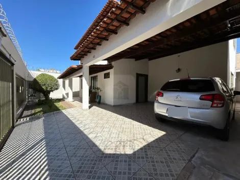 imagem 1 - Casa tipo sobrado a venda no bairro Santa Mônica imagem 1 - Casa tipo sobrado a venda no bairro Santa Mônica