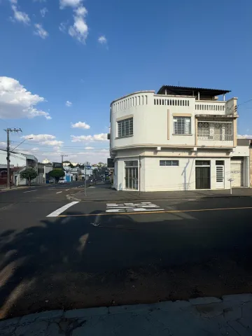 imagem 4 - Sobrado Comercial de Esquina no Centro de Araguari imagem 4 - Sobrado Comercial de Esquina no Centro de Araguari