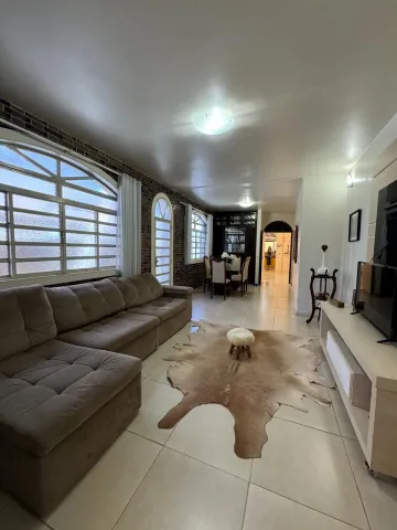 imagem 5 - Casa para venda no bairro Centro De Araguari imagem 5 - Casa para venda no bairro Centro De Araguari