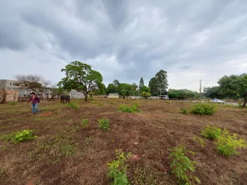 imagem 3 - Terreno para locação no bairro Morada nova imagem 3 - Terreno para locação no bairro Morada nova