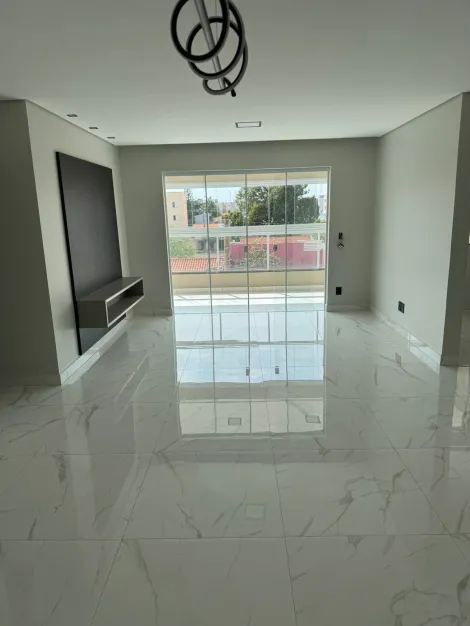 Apartamento a venda no bairro Santa Mônica.