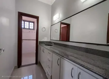 imagem 4 - Casa estilo sobrado para locação no bairro Jardim Karaíba imagem 4 - Casa estilo sobrado para locação no bairro Jardim Karaíba