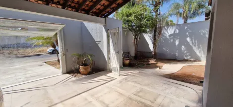 imagem 1 - Casa para locação no bairro Jardim Karaíba imagem 1 - Casa para locação no bairro Jardim Karaíba