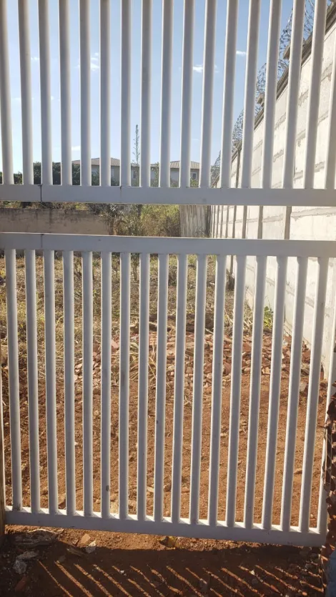 imagem 3 - Terreno à venda no Bairro Chácaras Tubalina e Quartel imagem 3 - Terreno à venda no Bairro Chácaras Tubalina e Quartel