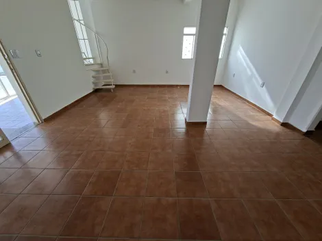 imagem 2 - Casa estilo Sobrado para locação no bairro Martins imagem 2 - Casa estilo Sobrado para locação no bairro Martins