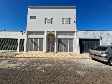 imagem 1 - Casa estilo Sobrado para locação no bairro Martins imagem 1 - Casa estilo Sobrado para locação no bairro Martins