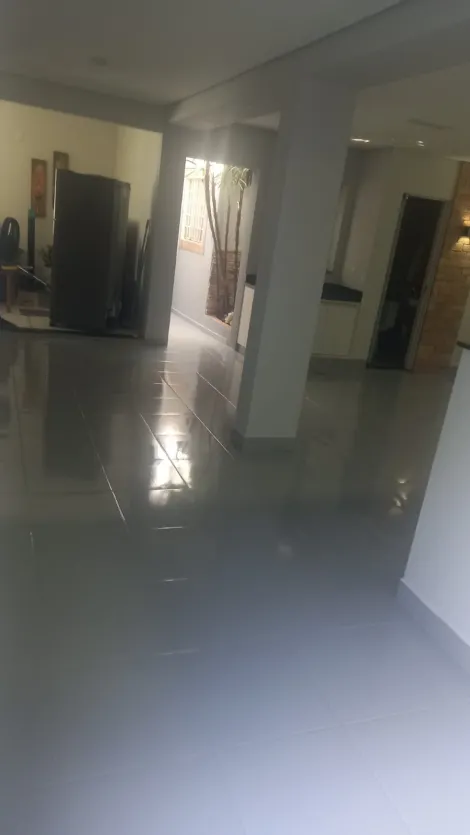 imagem 4 - Casa para locação e venda no bairro Chácaras Tubalina E Quartel imagem 4 - Casa para locação e venda no bairro Chácaras Tubalina E Quartel