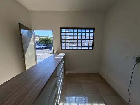 imagem 2 - Galpão para locação no bairro Martins imagem 2 - Galpão para locação no bairro Martins