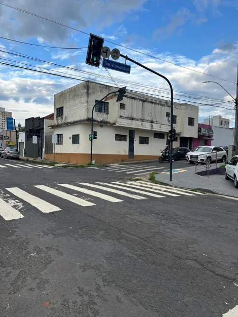 imagem 4 - Sobrado Para venda No Centro De Uberlândia imagem 4 - Sobrado Para venda No Centro De Uberlândia