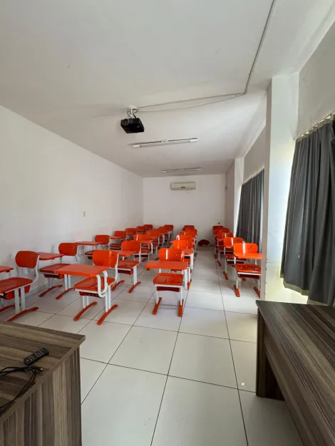 imagem 5 - Casa Comercial Para Venda No Centro de Uberlândia imagem 5 - Casa Comercial Para Venda No Centro de Uberlândia