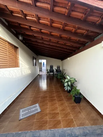 imagem 2 - Casa E Cômodo Comercial Para Venda No Bairro Bom Jesus Em Uberlândia imagem 2 - Casa E Cômodo Comercial Para Venda No Bairro Bom Jesus Em Uberlândia