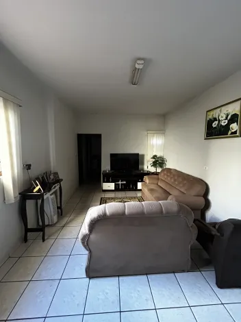 imagem 4 - Casa E Cômodo Comercial Para Venda No Bairro Bom Jesus Em Uberlândia imagem 4 - Casa E Cômodo Comercial Para Venda No Bairro Bom Jesus Em Uberlândia