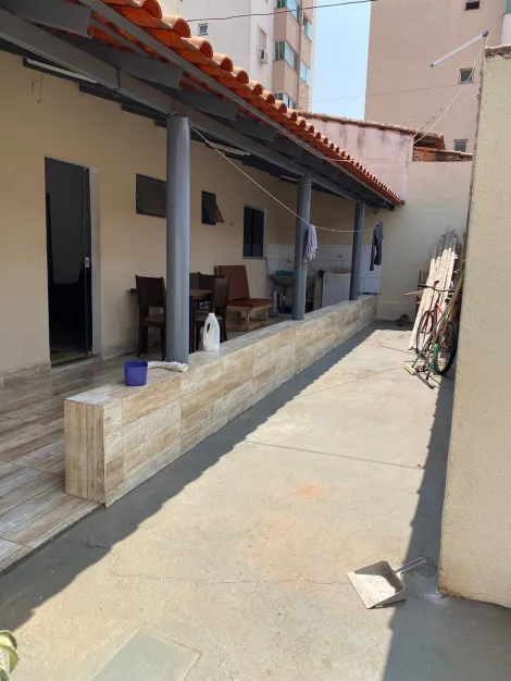 imagem 2 - Casa Para Venda No Bairro Santa Mônica imagem 2 - Casa Para Venda No Bairro Santa Mônica