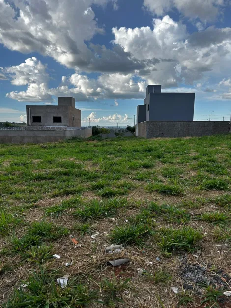 imagem 1 - Terreno Para Venda Bairro Portal Valle II - Uberlândia imagem 1 - Terreno Para Venda Bairro Portal Valle II - Uberlândia