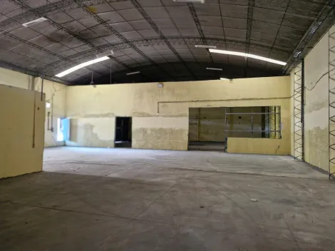 imagem 1 - Galpão para locação no bairro Custódio Pereira imagem 1 - Galpão para locação no bairro Custódio Pereira