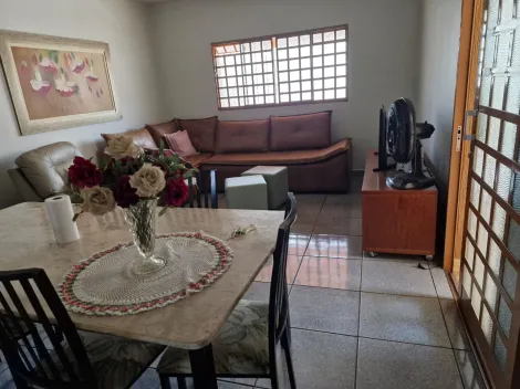 imagem 1 - Casa para venda no bairro Marta Helena imagem 1 - Casa para venda no bairro Marta Helena