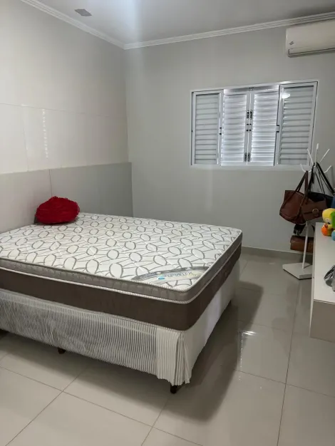 imagem 3 - Casa Estilo Sobrado Para Venda No Bairro Santa Mônica imagem 3 - Casa Estilo Sobrado Para Venda No Bairro Santa Mônica