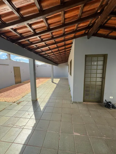 imagem 4 - Casa para venda no bairro Santa Mônica imagem 4 - Casa para venda no bairro Santa Mônica