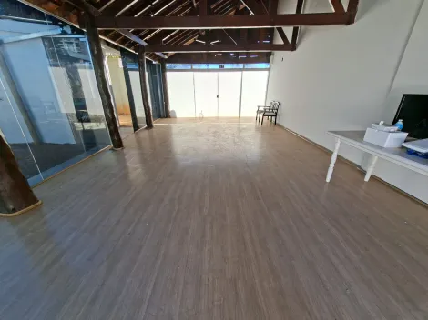 imagem 3 - Cômodo comercial para locação no Bairro Jardim Karaiba imagem 3 - Cômodo comercial para locação no Bairro Jardim Karaiba